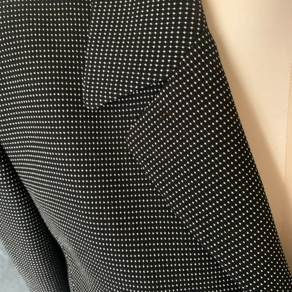 Tahari black white dot lined blazer sz 18. - Picture 3 of 6